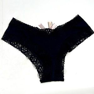 Victoria’s Secret Black Cheeky Panties Large Lacy Sexy NWT Outlined